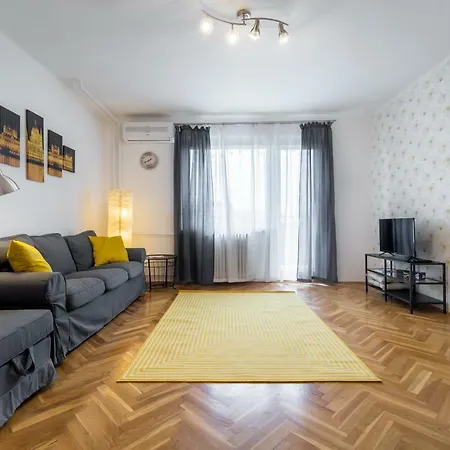 Bpr Park Loft Studio With Balcony & A/c Будапешт